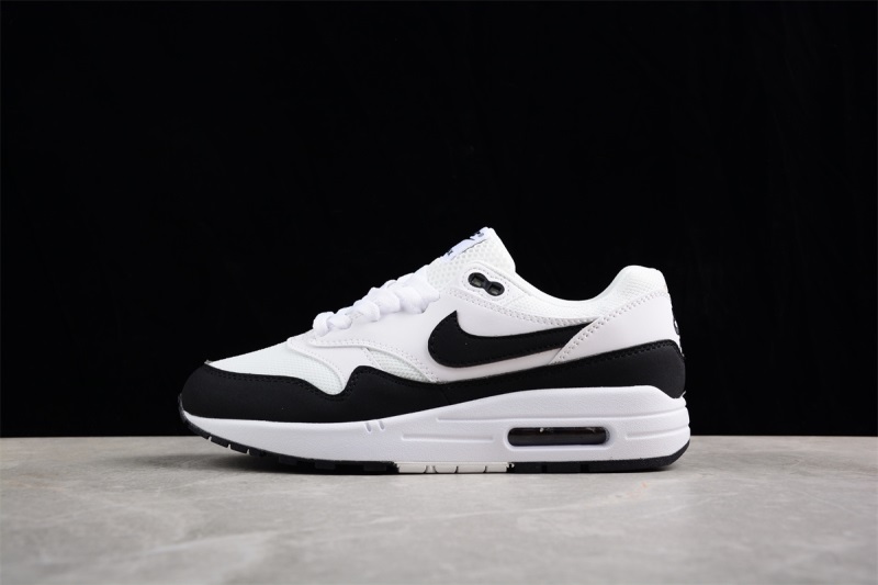Nike Air Max 1 White Dark Gray 537383-126: A Blend of Style, Comfort, and Performance